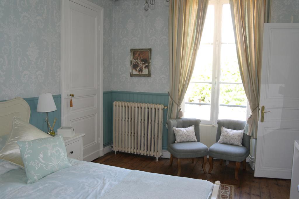 Bed and Breakfast Le Chalet De Luxe Saint-Séverin Exterior foto