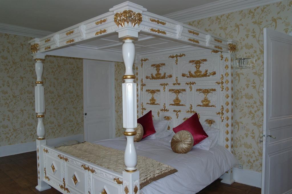 Bed and Breakfast Le Chalet De Luxe Saint-Séverin Zimmer foto