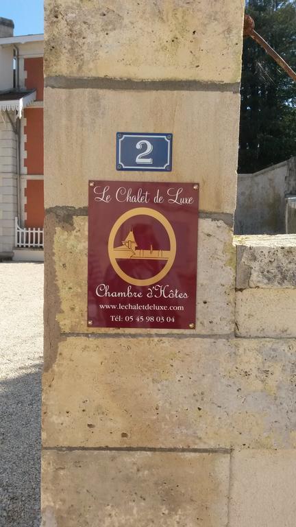 Bed and Breakfast Le Chalet De Luxe Saint-Séverin Exterior foto