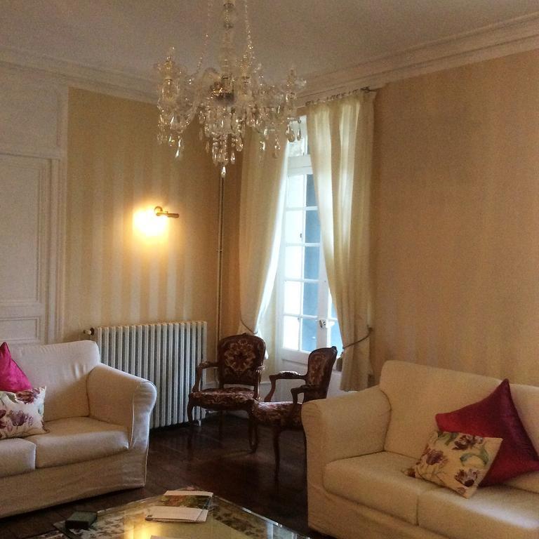 Bed and Breakfast Le Chalet De Luxe Saint-Séverin Exterior foto