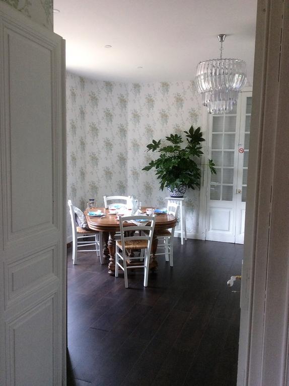 Bed and Breakfast Le Chalet De Luxe Saint-Séverin Exterior foto